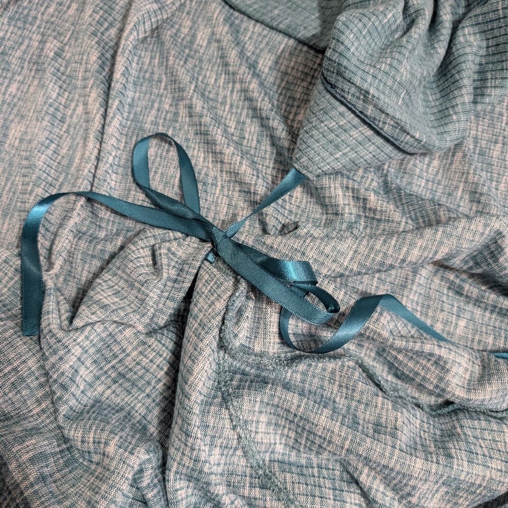 Green Robe L/XL (I04) - Picture 11 of 12